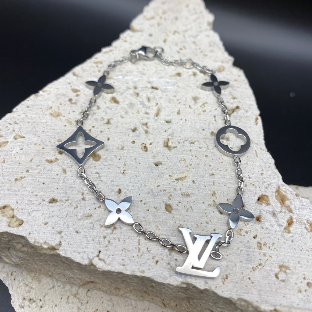 Loui Flower Bracelet