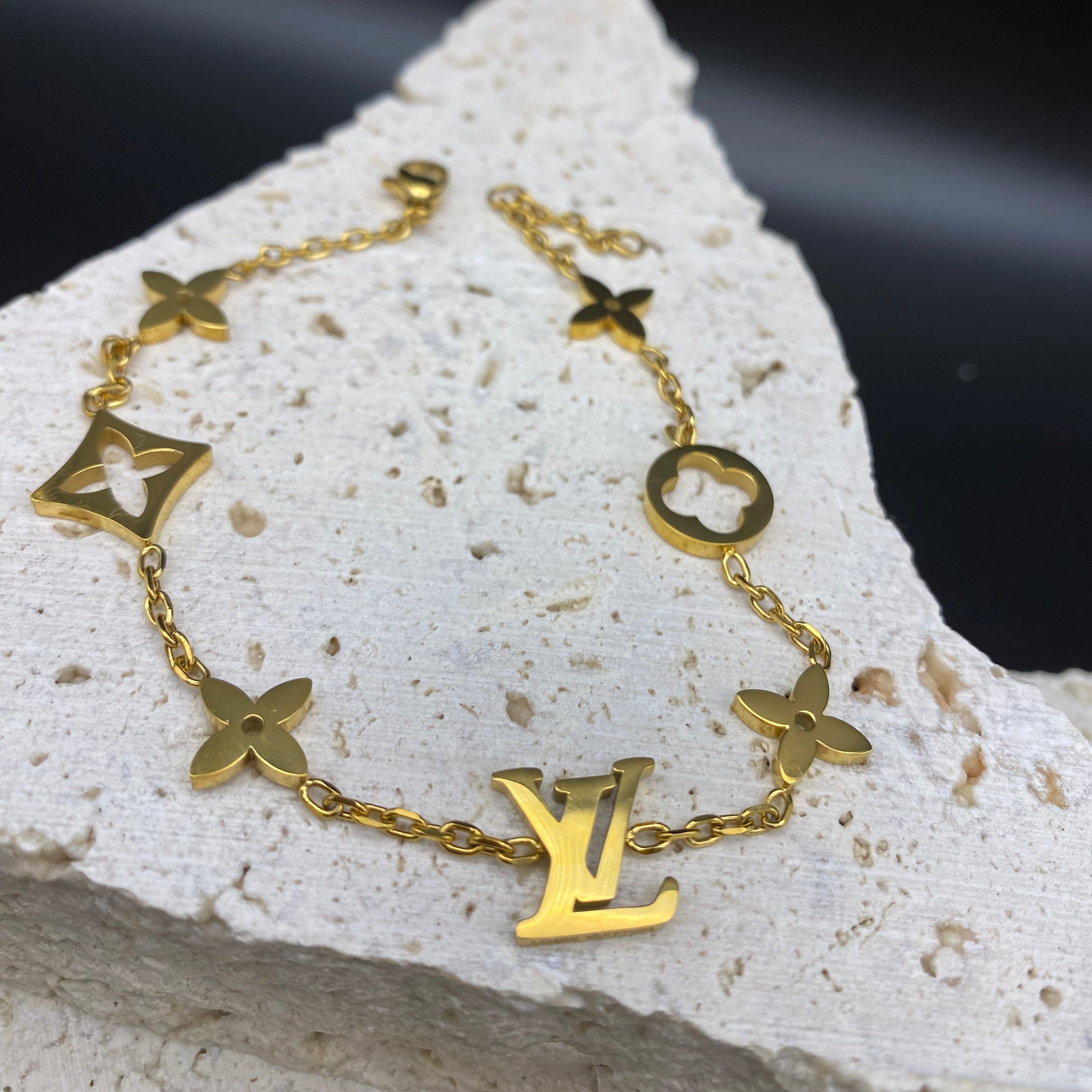 Loui Flower Bracelet