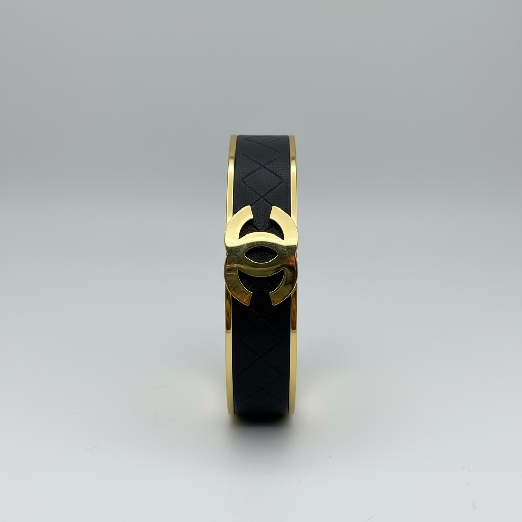 Classic CC on a Textured Surface Bangle