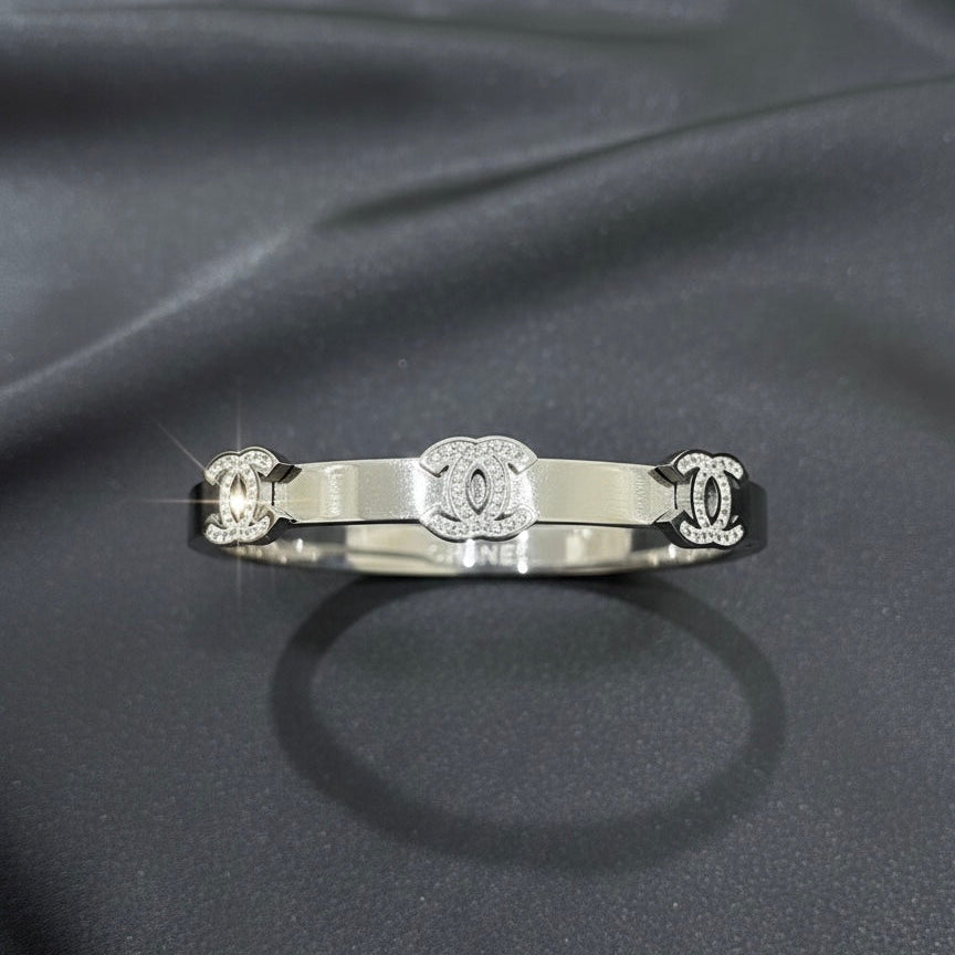 LEXI CC Triple Motif