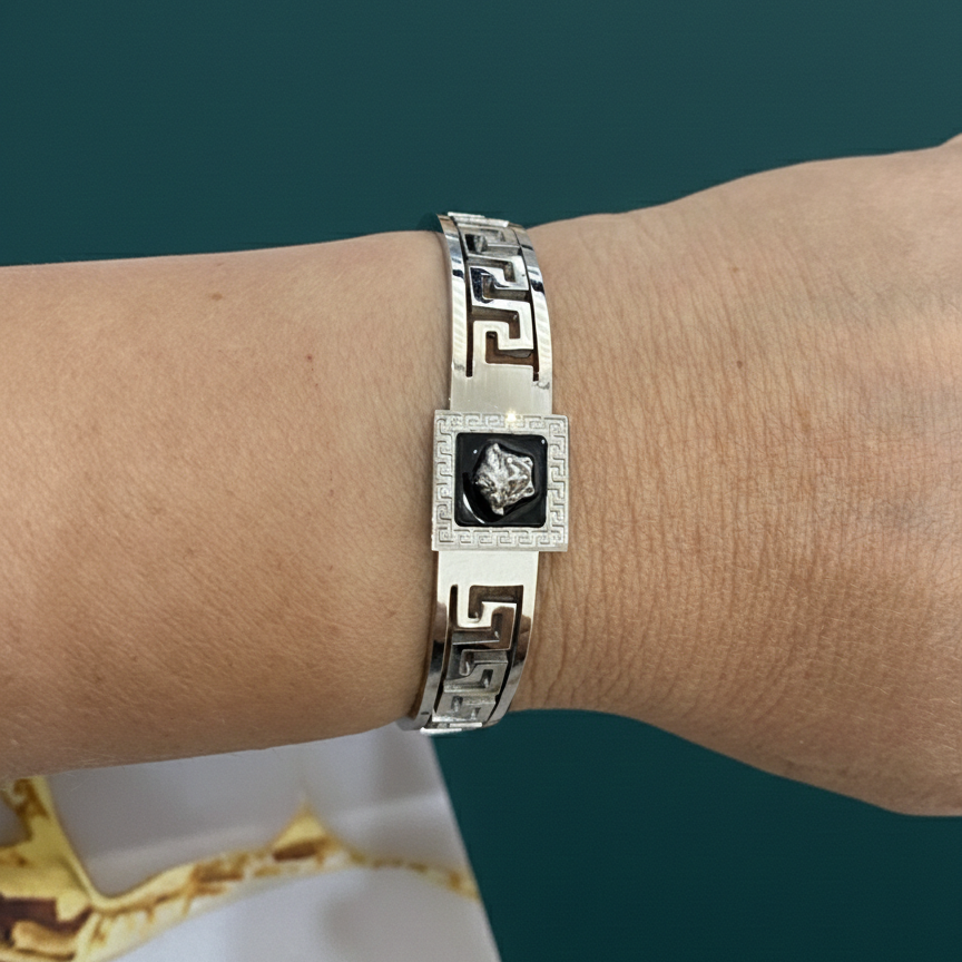 MARY Silver & Black Bangle