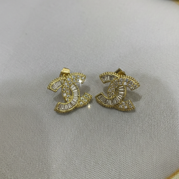 Patty Gold CC Studs