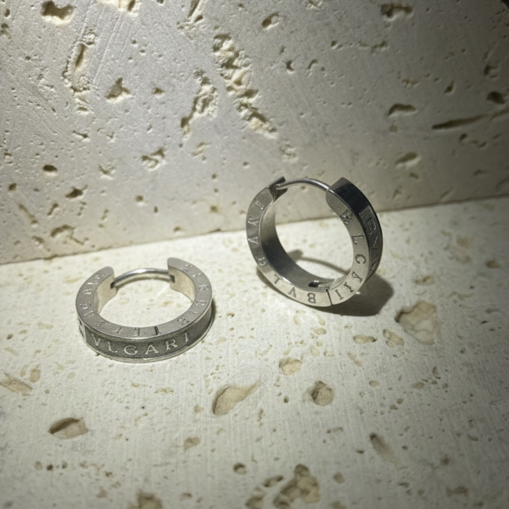 BELLA Silver Matte Hoops