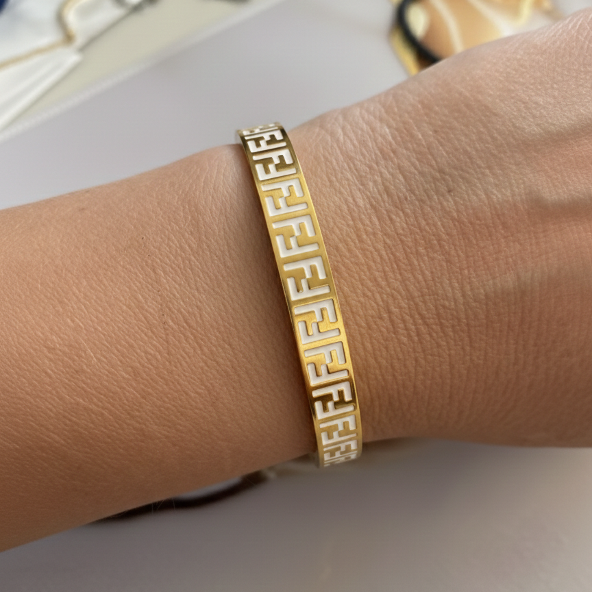 FANCY White & Gold F Bangle
