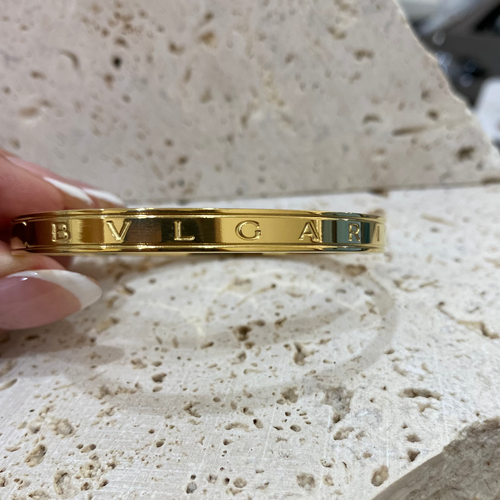 BELLA Gold Bangle