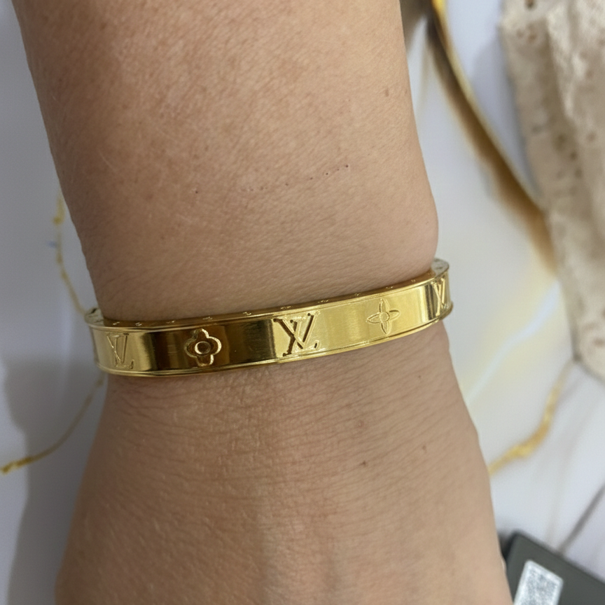 LOUI 18k Bangle