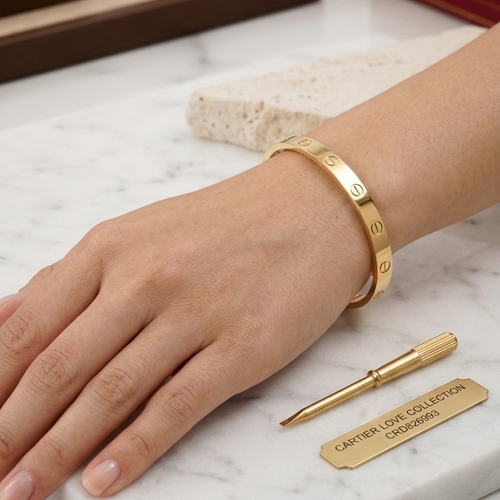 Autumn Iconic Screw-Head Bangle | 18k Gold Plated