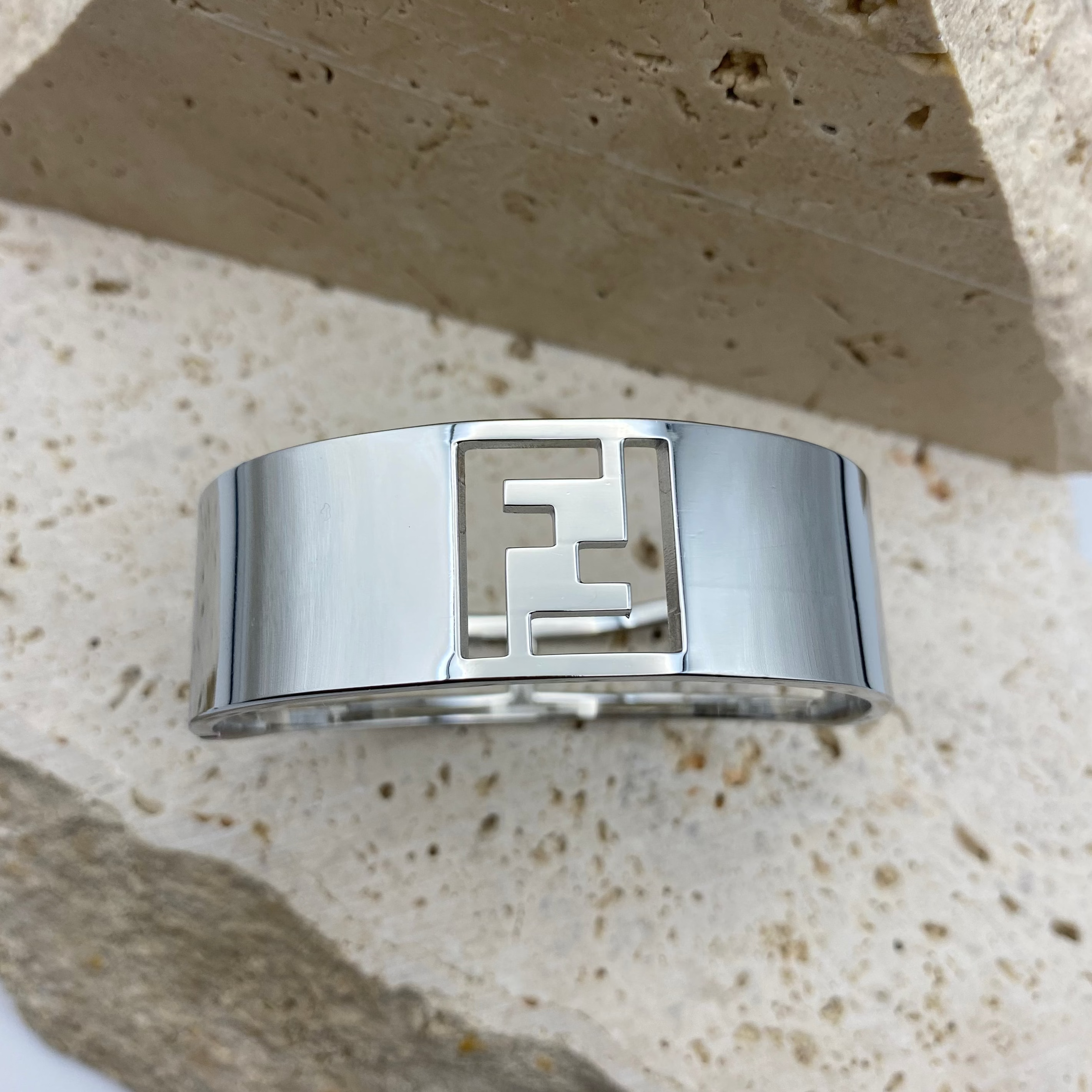 F WIDE -BAND CUFF GOLD/SILVER