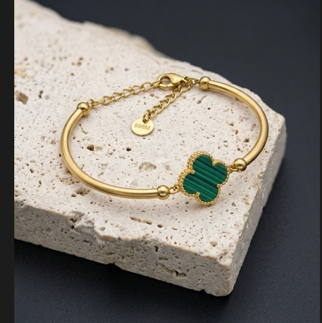 Four-leaf Clover Gold Bangles