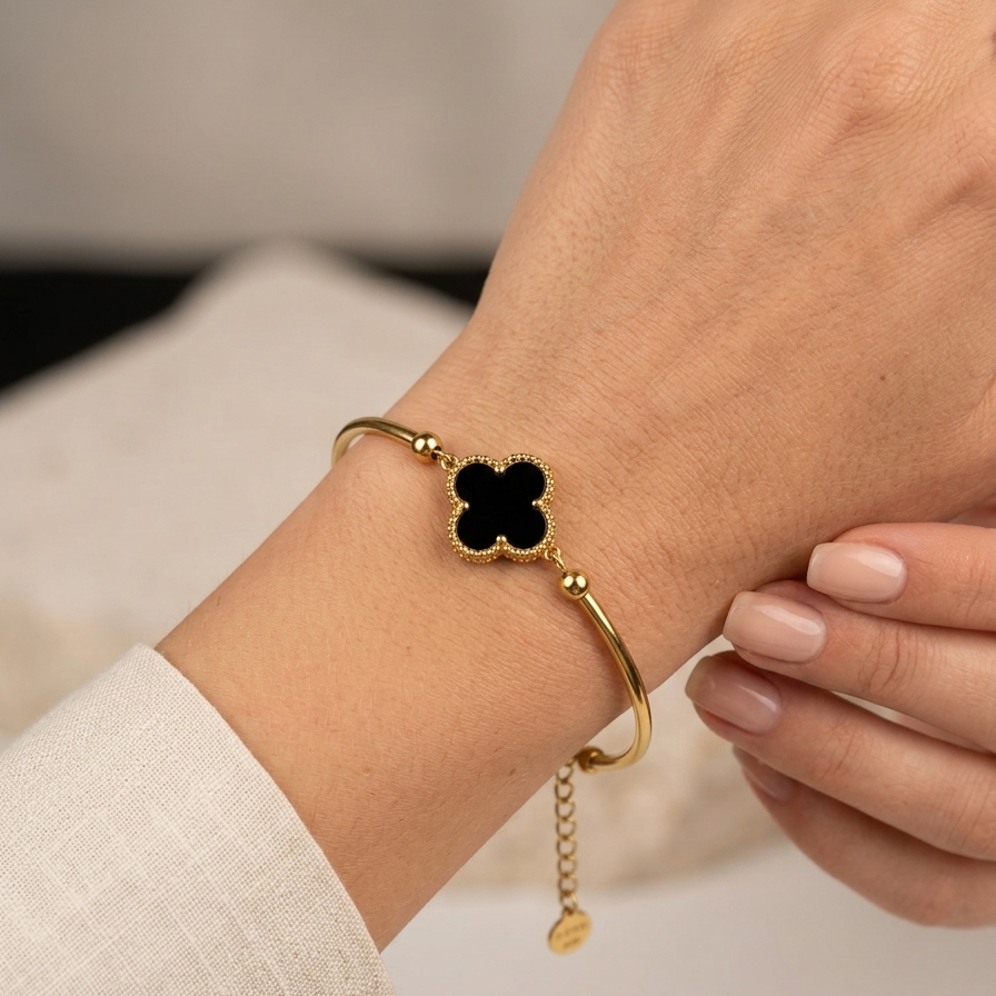 Four-leaf Clover Gold Bangles