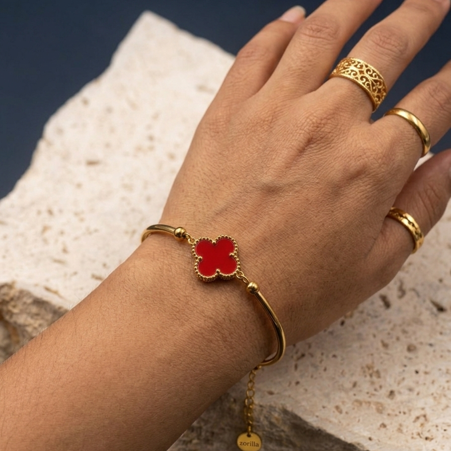 Four-leaf Clover Gold Bangles