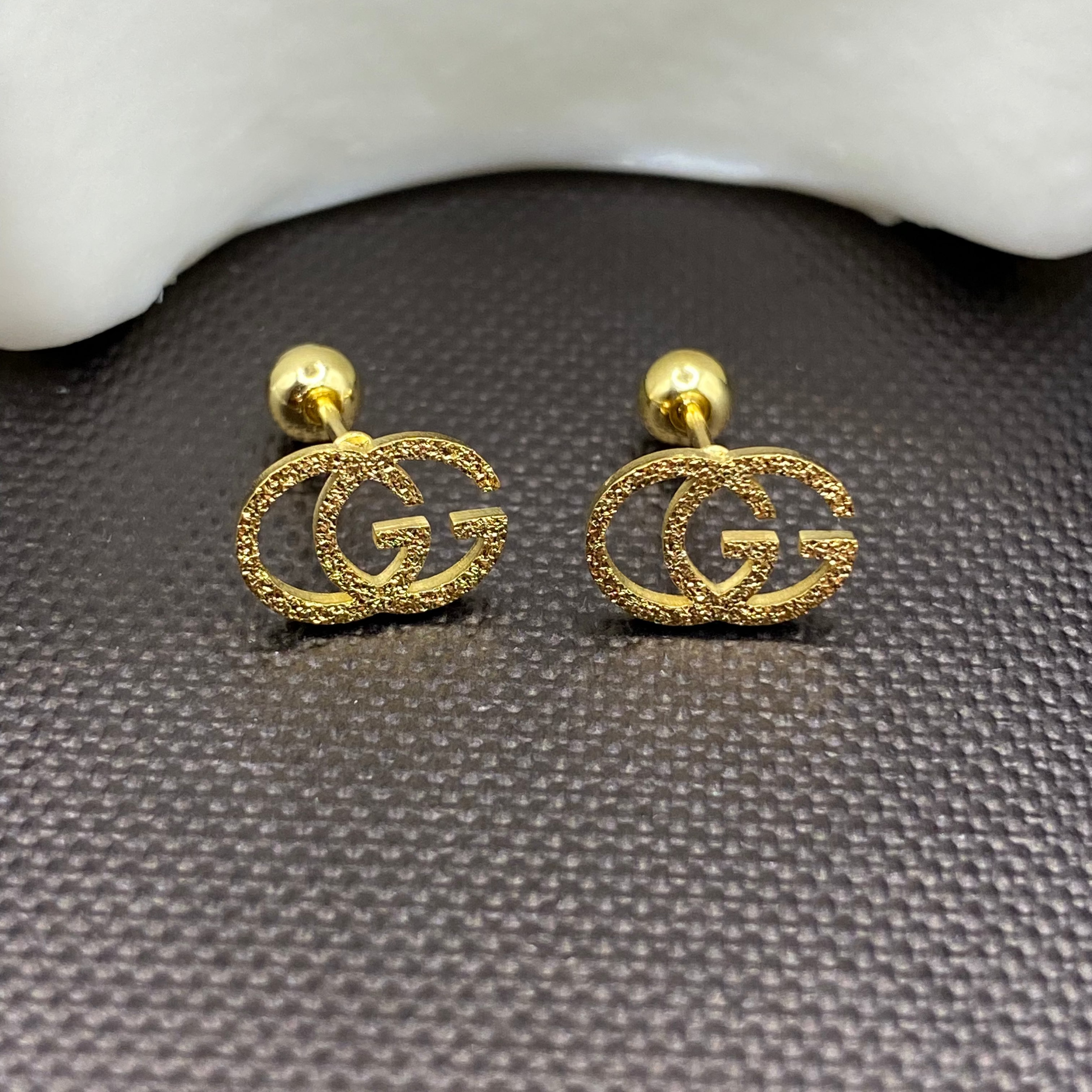 PETITE GG Gold Studs