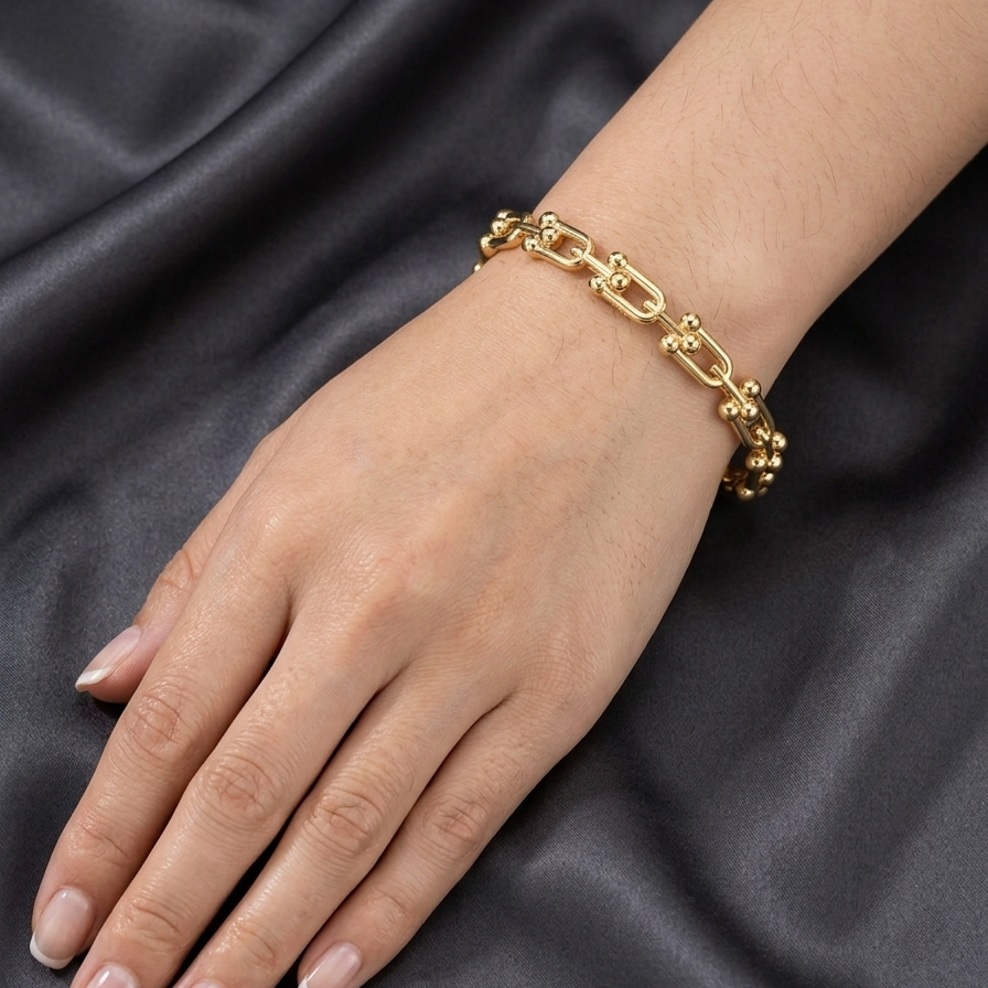 U Link Gold Bangle