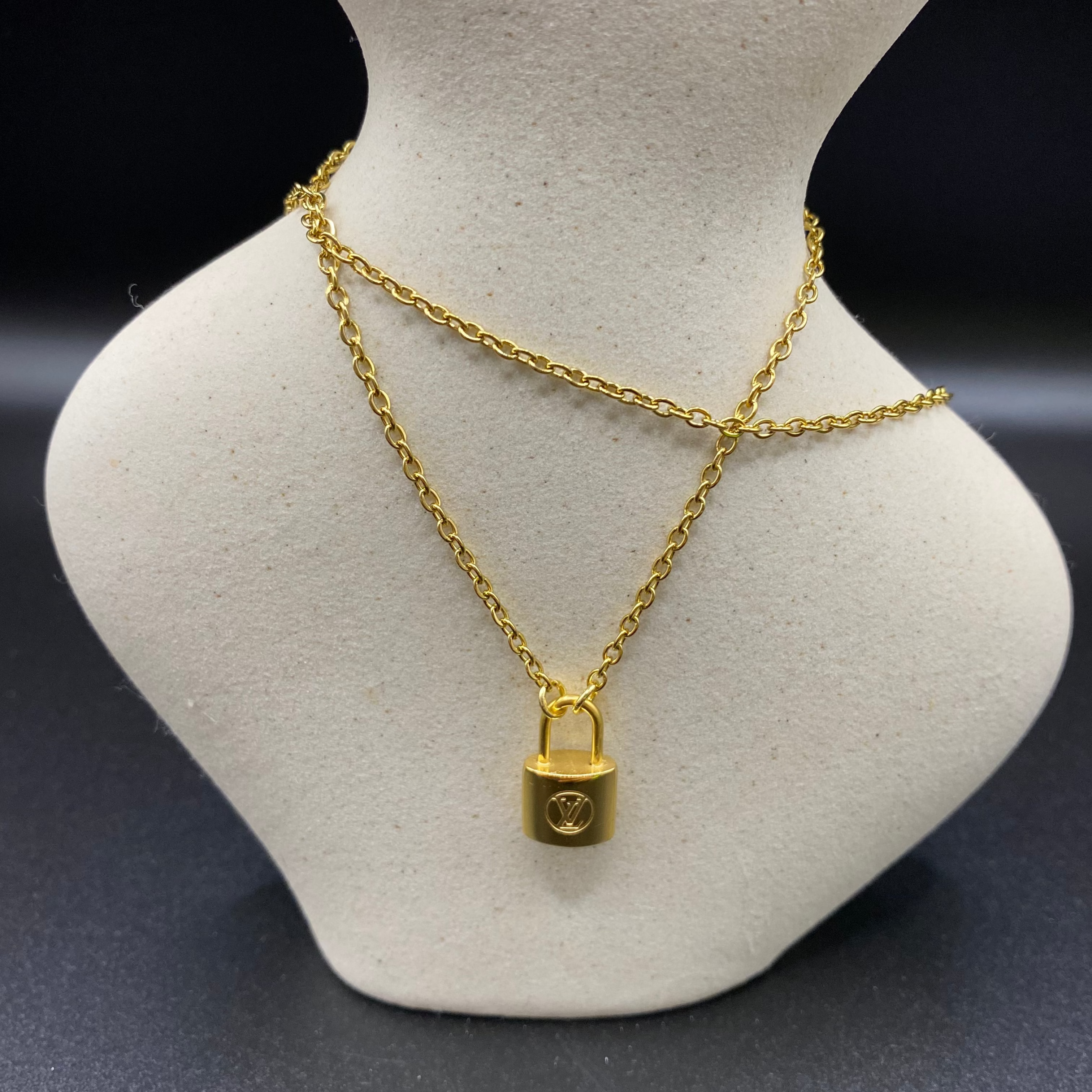 Loui Padlock Chain