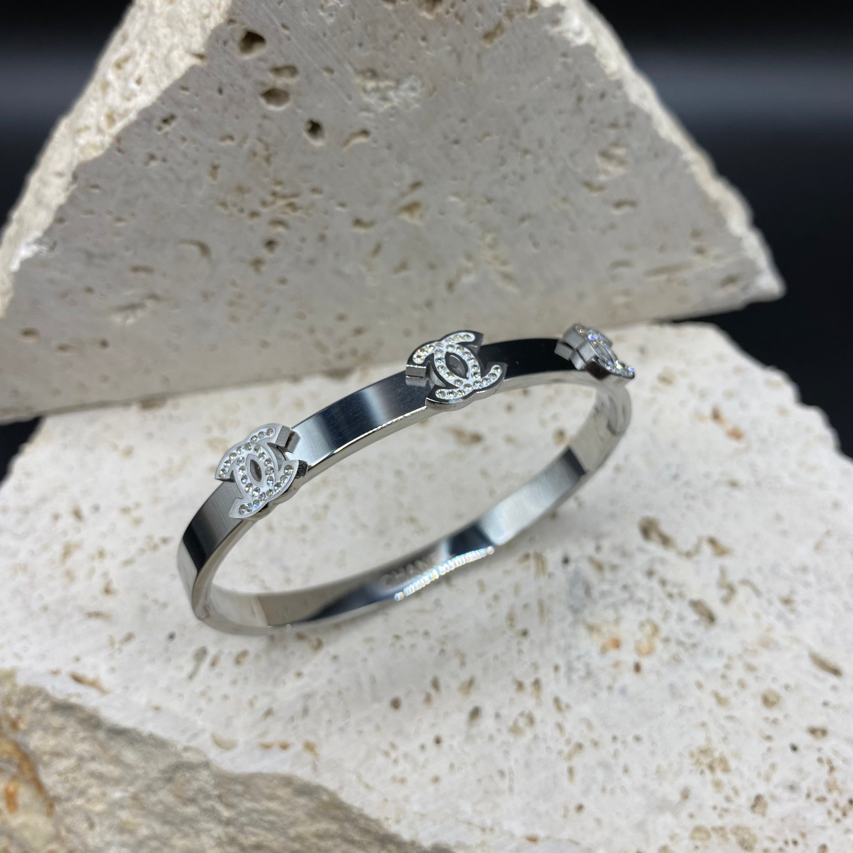 LEXI CC Triple Motif